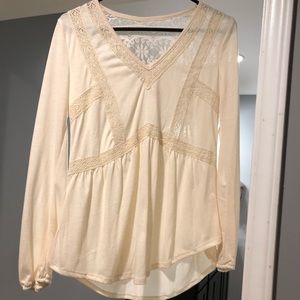 Lace cream long sleeve blouse